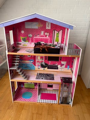 Barbie, Hus, Meget fint Barbie hus med tilhørende dukker, biler, heste og møbler 