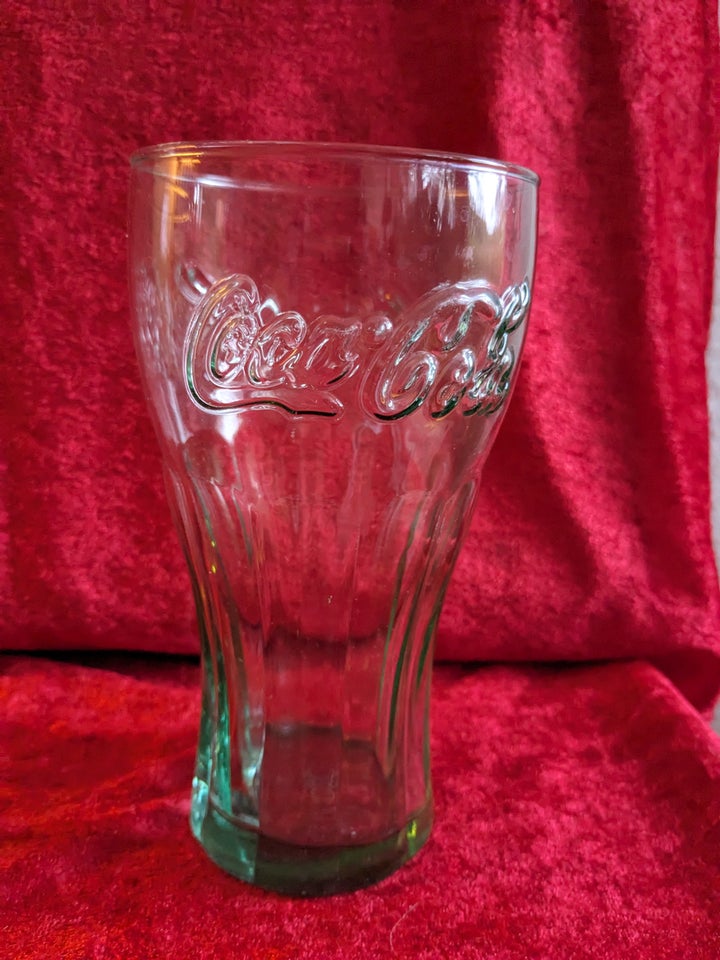 Coca Cola, Coca Cola glas