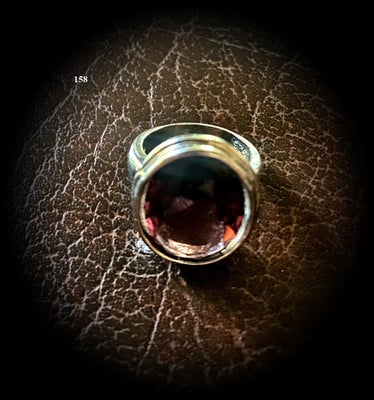 Fingerring, sølv, * Sterlingsølv; Sød ring - med smuk let-lilla sten, * Sterlingsølv; Sød ring - med