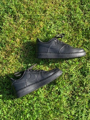 Sneakers, Nike Air Force Black since 82, str. 35,  Black,  Næsten som ny, Nike Air Force Black since