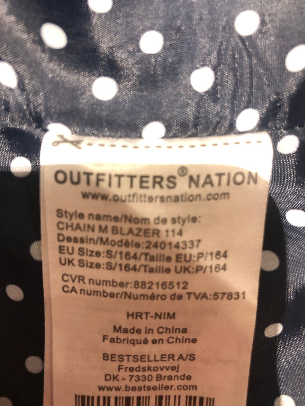 Blazer, Outfitters Nation, str. S