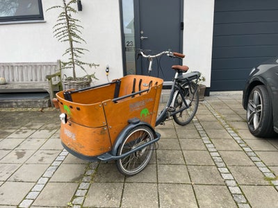 Ladcykel, Babboe Curve, 7 gear, Fin brugt Babboe e-curve ladcykel med elmotor i baghjul. 
Der medføl