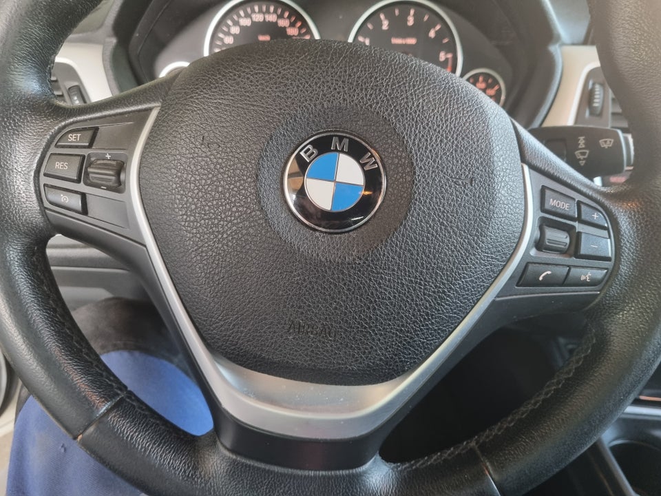 BMW 318d, 2,0 Touring aut., Diesel