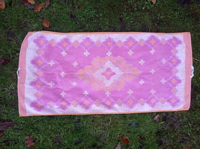 Fin retro håndklæde 94 x 45 cm.