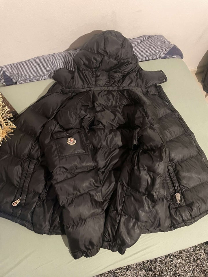 Andet, Moncler, str. S-M