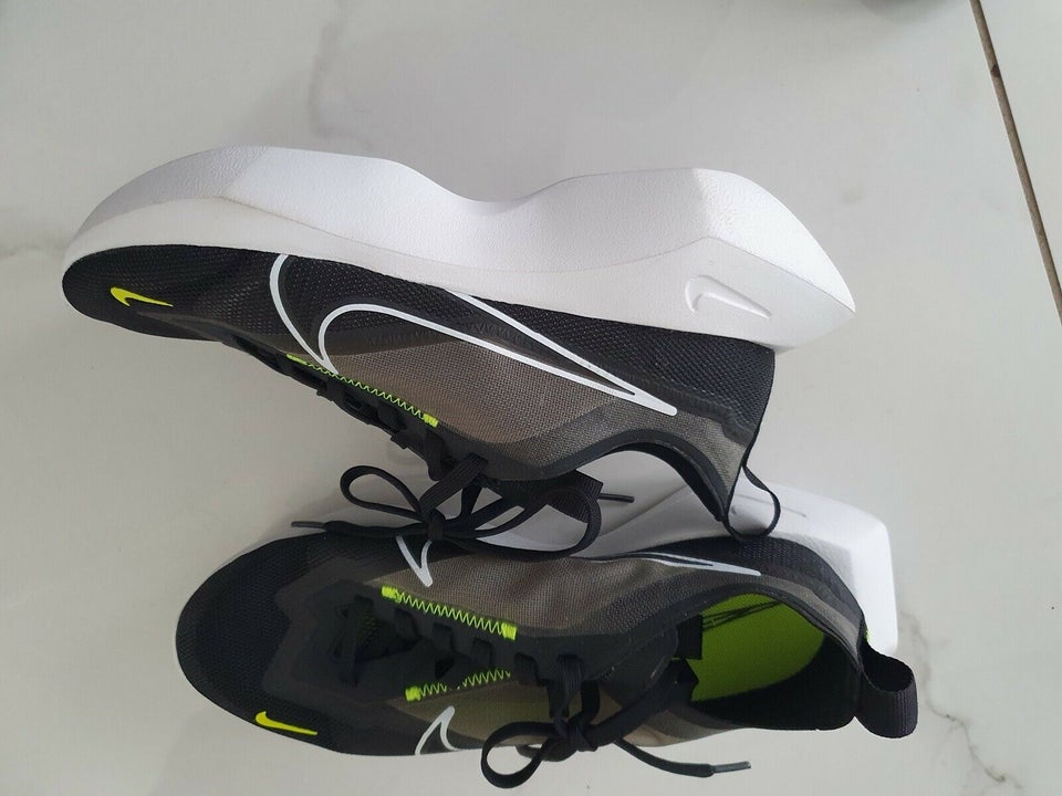 Sportssko, str. 39, Nike Vista Lite