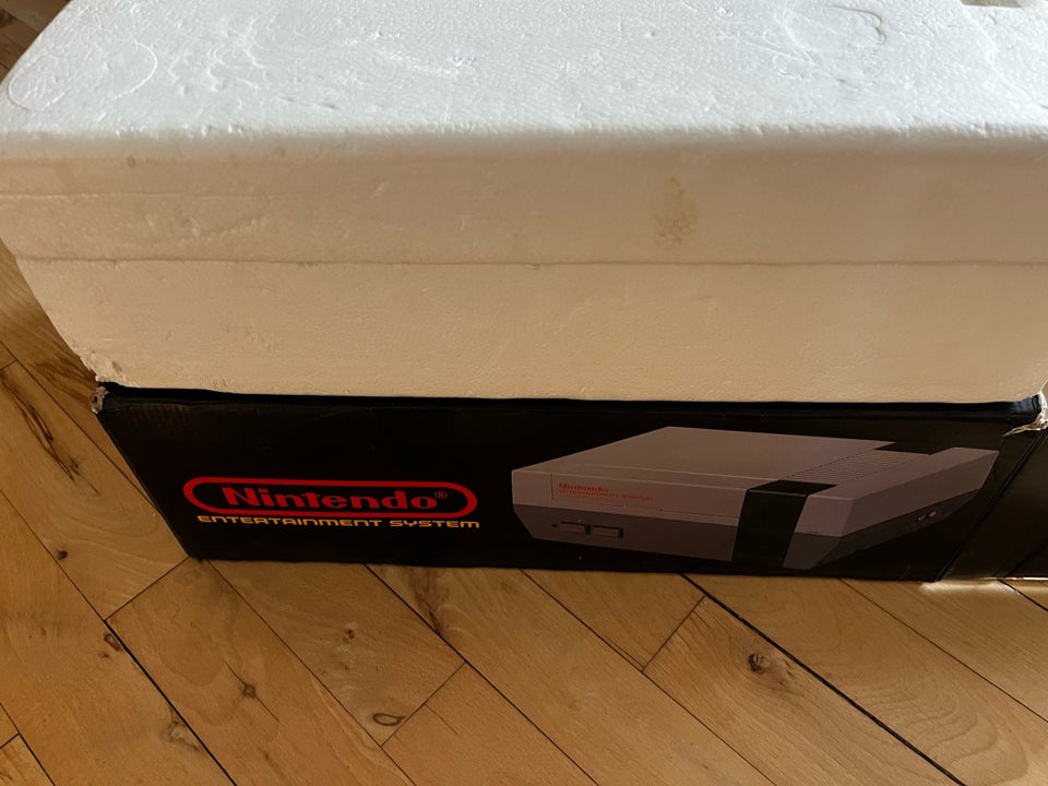 Nintendo NES, God