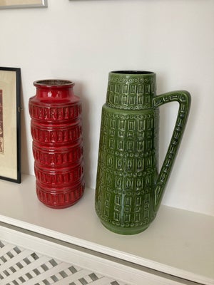 Vase, Gulvvase, West Germany, West Germany gulvvase med hank i flot grøn glasur. Model inka. Måler 4
