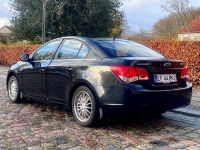 Chevrolet Cruze, 2,0 VCDi 125 LS, Diesel, 2010, km 319000, sortmetal, klimaanlæg, ABS, airbag, alarm