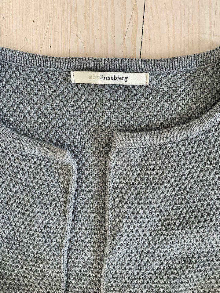 Cardigan, Cardigan, Sibin Linnebjerg