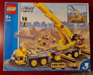 LEGO Town 6352 Cargomaster Crane 100% Complete w/ Box & Manual
