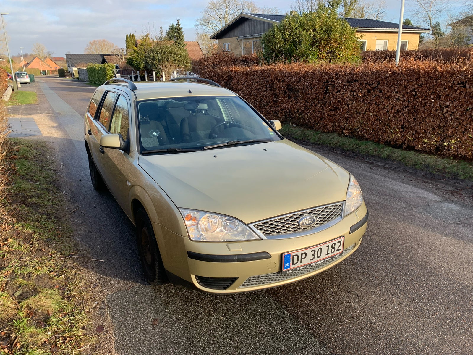 Ford Mondeo, 1,8 110 Ambiente stc., Benzin
