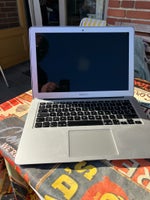MacBook Air, 1,4 GHz, 4 GB ram