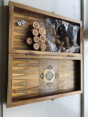 Israelsk Skak/backgammon , Strategi , brætspil, Skak/backgammon fra Israel, som min hustru tog med h