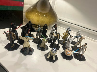Figure, Star Wars, 19 stk star wars mini legetøjsfigure. De købt i Disneyland. Brugt få gange. Prise