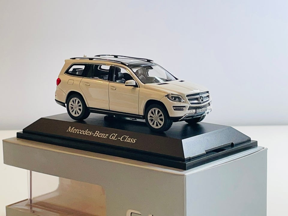 Modelbil, Norev Mercedes-Benz GL-Class, skala 1:43