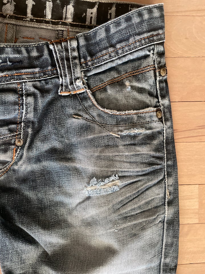 Jeans, Shine, str. 30