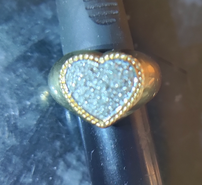 Ring, diamant, Kæmpe diamantpavering, Meget stor buttet hjertering i 24kt forgyldt sølv, hjertet er 
