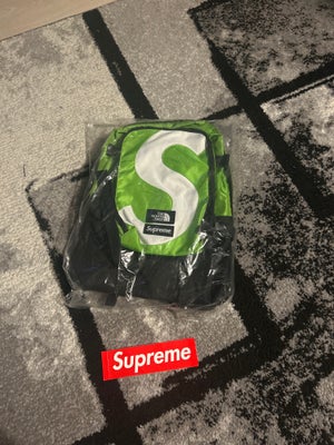 Rygsæk, Supreme x The North Face, Sælger deadstock/ uåbnet Supreme x the north Face taske. Den er kø