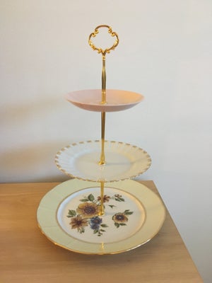 Porcelæn, Kageopsats, etagere, fad, servering, Blomstret kageopsats / etagere, som kan bruges til fe