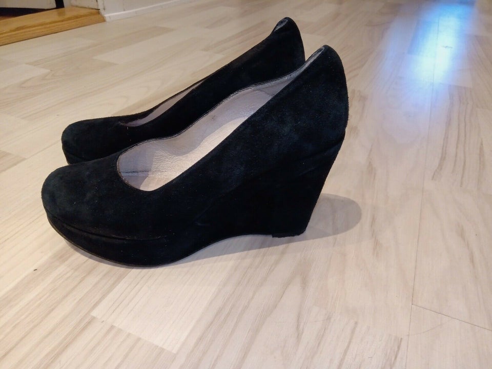 Pumps, str. 37, GANNI