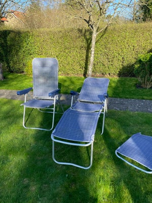 Liggestole, Super lækkert sæt stole med fodstøtte der kan monteres så det bliver en solstol. 