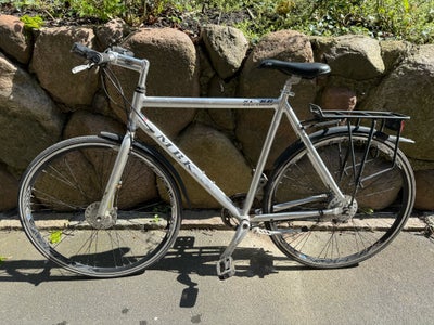 Herrecykel,  MBK, 56 cm stel, 7 gear, Sælger en MBK herrecykel med dobbelt håndbremse, 7 gear og bag