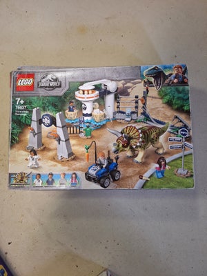 Lego andet, 75937, Lego Jurassic World 75937.
Har ikke været åben, kassen er lidt patineret hist og 