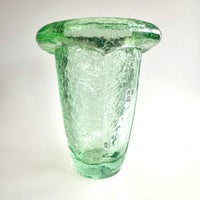 Glasvase, Pierre d’Avesn , motiv: “Frosted” grønt glas fra