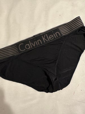 Undertøj, Underbukser, Calvin Klein, str. L,  Sort,  Næsten som ny, Calvin Klein underbukser / truss