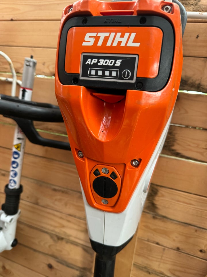 Hækklipper, Stihl AP serie