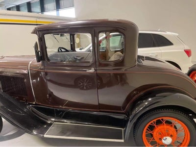 Ford A, 3,3 Coupé, Benzin, 1930, 2-dørs, 99 % original. Starter og kører som en drøm. I sin tid impo