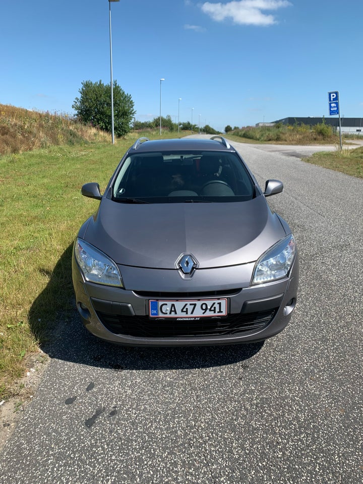 Renault Megane III, 1,6 110 Authentique Sport Tourer,