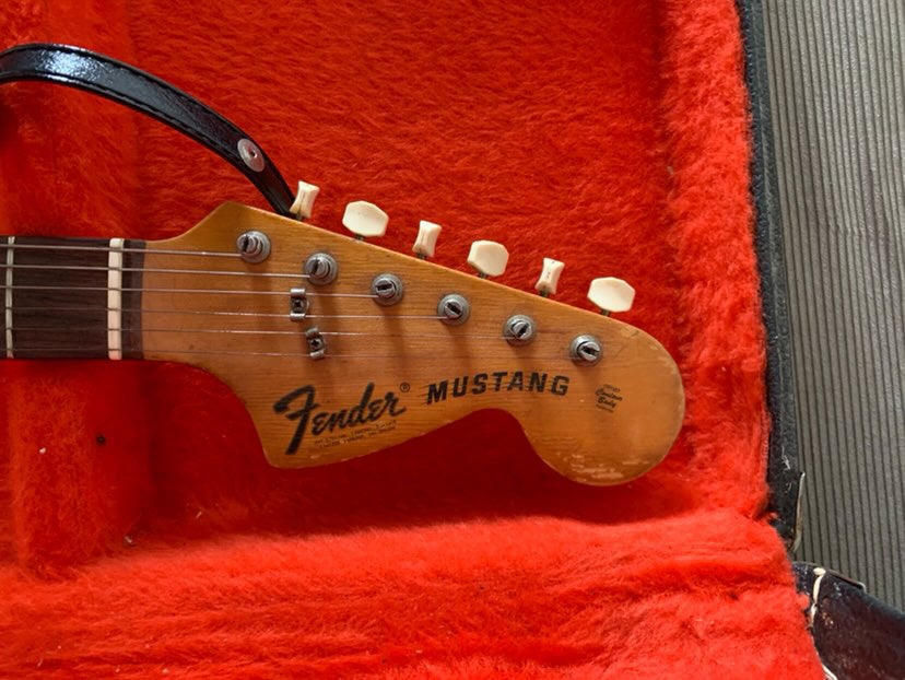 Elguitar, Fender Mustang