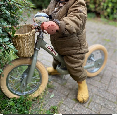 Unisex børnecykel, løbecykel, Trybike, Ny pris: 1300 kr. Super stand! God til store som små.

Løbecy