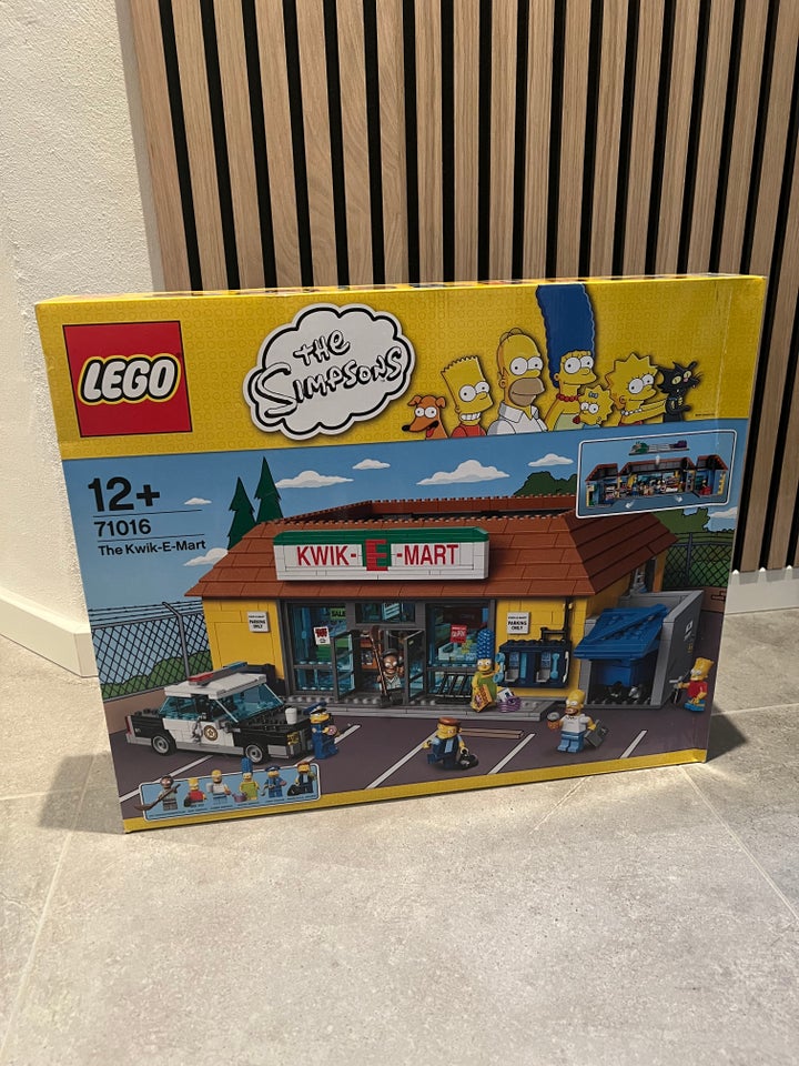 Lego Exclusives, The Kwik-E-Mart - 71016
