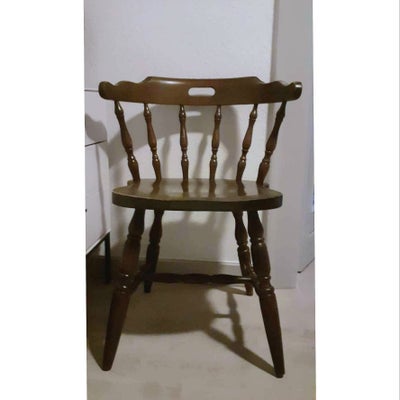 Spisebordsstol, Træ, Smuk mørkebrun antik stol lavet i 1928. Arvet fra min oldemor. Har ingen skræmm