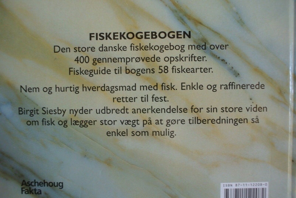 fiskekogebogen. over 400 opskrifter. 3. udg., af birgit