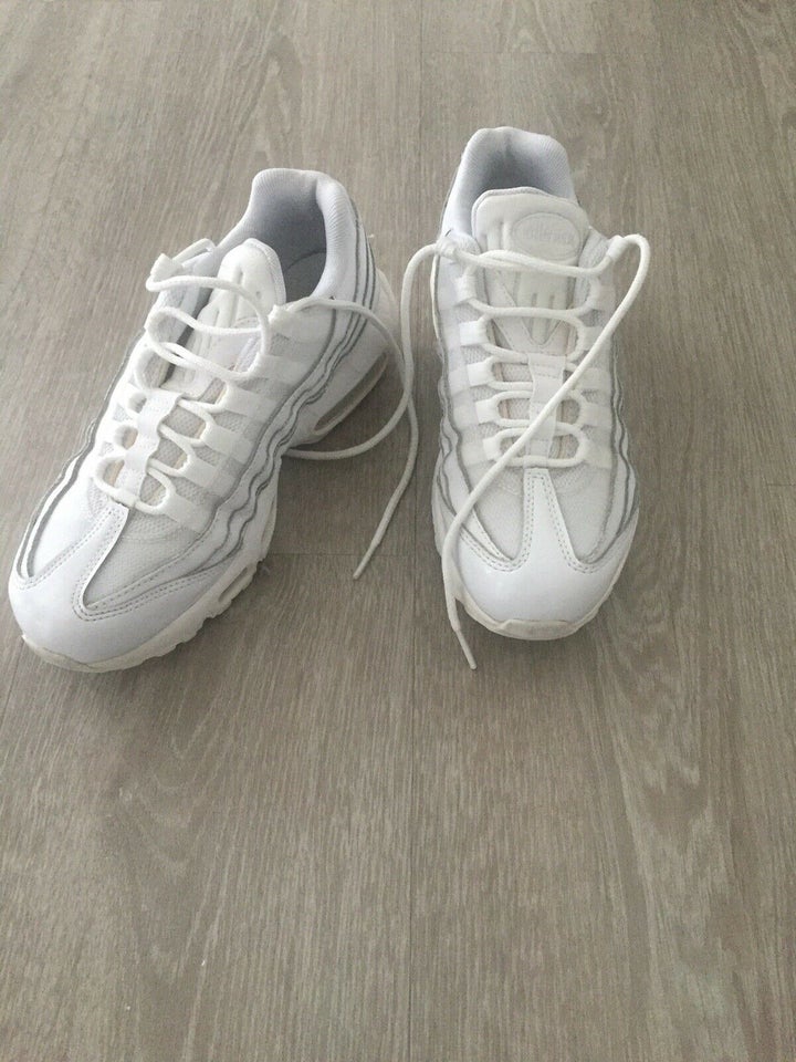 Sneakers, str. 39, Nike