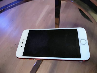 iPhone 7, 32 GB, rød, God, Sælger denne iPhone 7, som vi desværre ikke bruger og samler støv. Husker