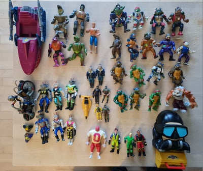 Legetøj fra 80erne og 90erne, Motu lot: land shark er fra 2020, galaxy warrior med knækket brunje, k