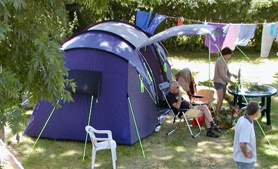 Familietelt, Lækkert stort telt fra Outwell til 4 pers. fordelt i 2 afdelinger, pluls en mellemgang 
