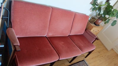 Sofa, velour, 3 pers. , Farstrup, Sjælden retro lyserød sofa fra 60erne sælges da vi fik en ny sofa.