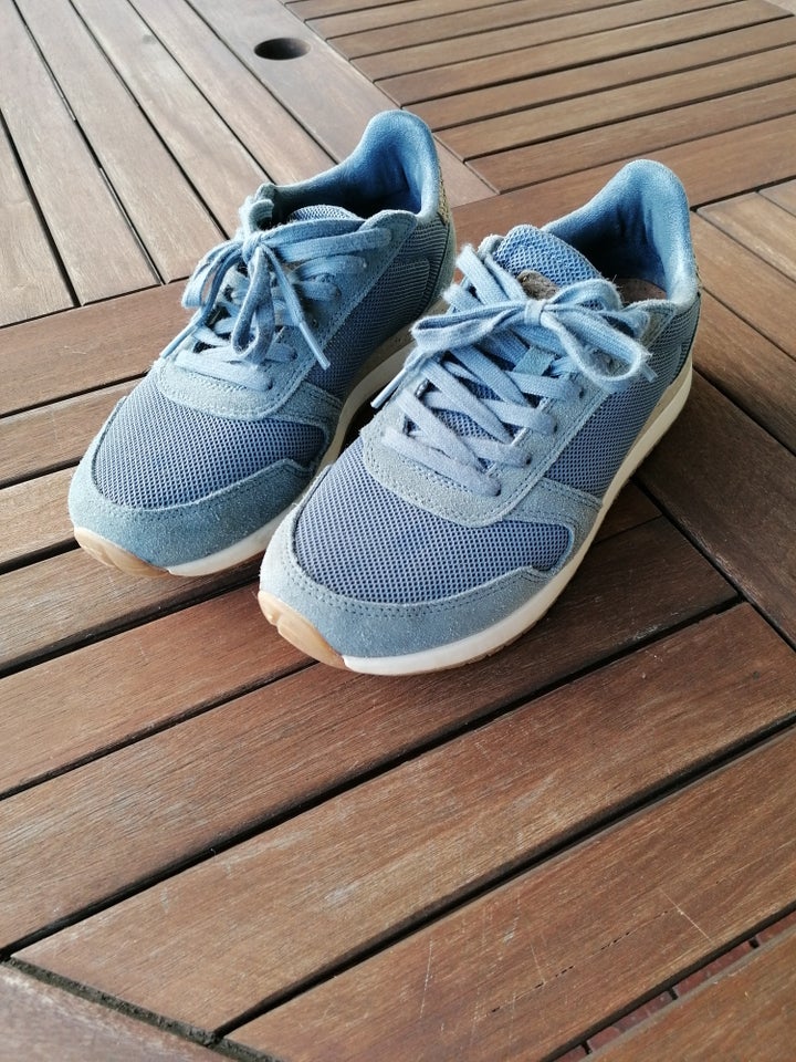 Sneakers, str. 39, Wooden