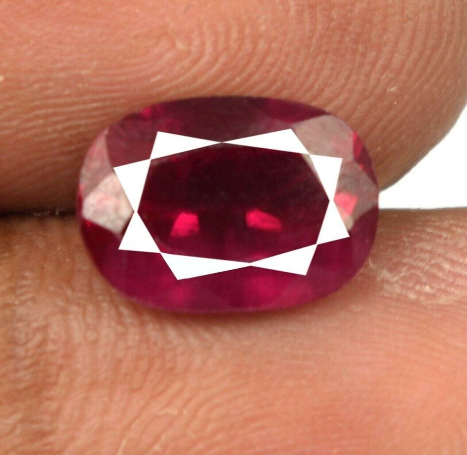 Andet smykke, ædelsten, 100% Natural 5.10 Ct/10mm Oval