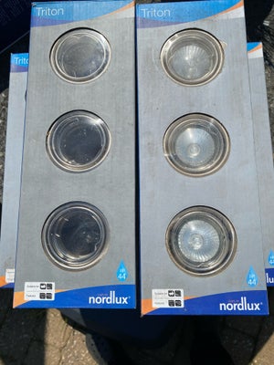 Spot, Nordlux, 5 pk indbygnings spot sølv farvet indendørs. Ikke dæmpbare. Kan også bruges i køkken 