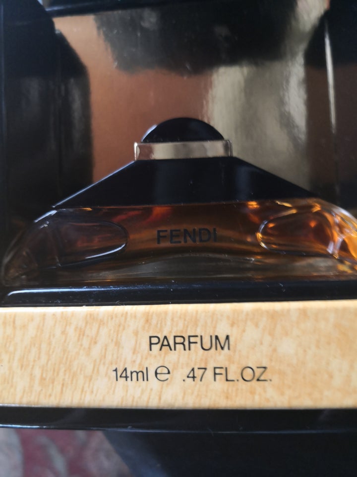 Dameparfume, Fendi