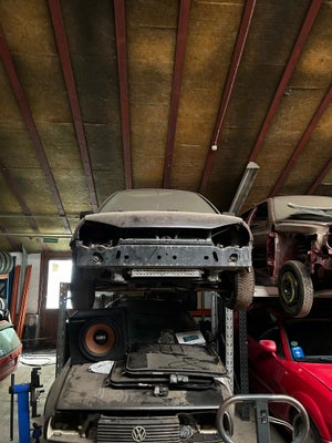 VW Golf III, 2,8 VR6, Benzin, 1992, 5-dørs, Golf 3 vr6 
Komplet bil der må påregnes noget rust arbej