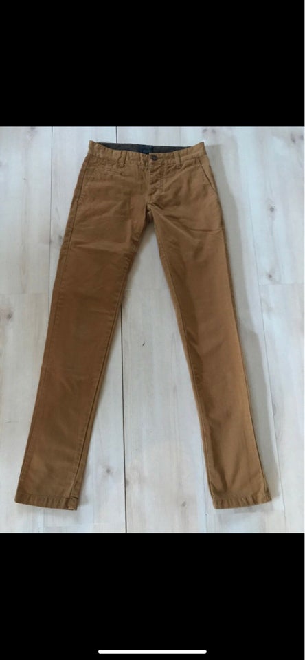 Chinos, Minimum, str. 26