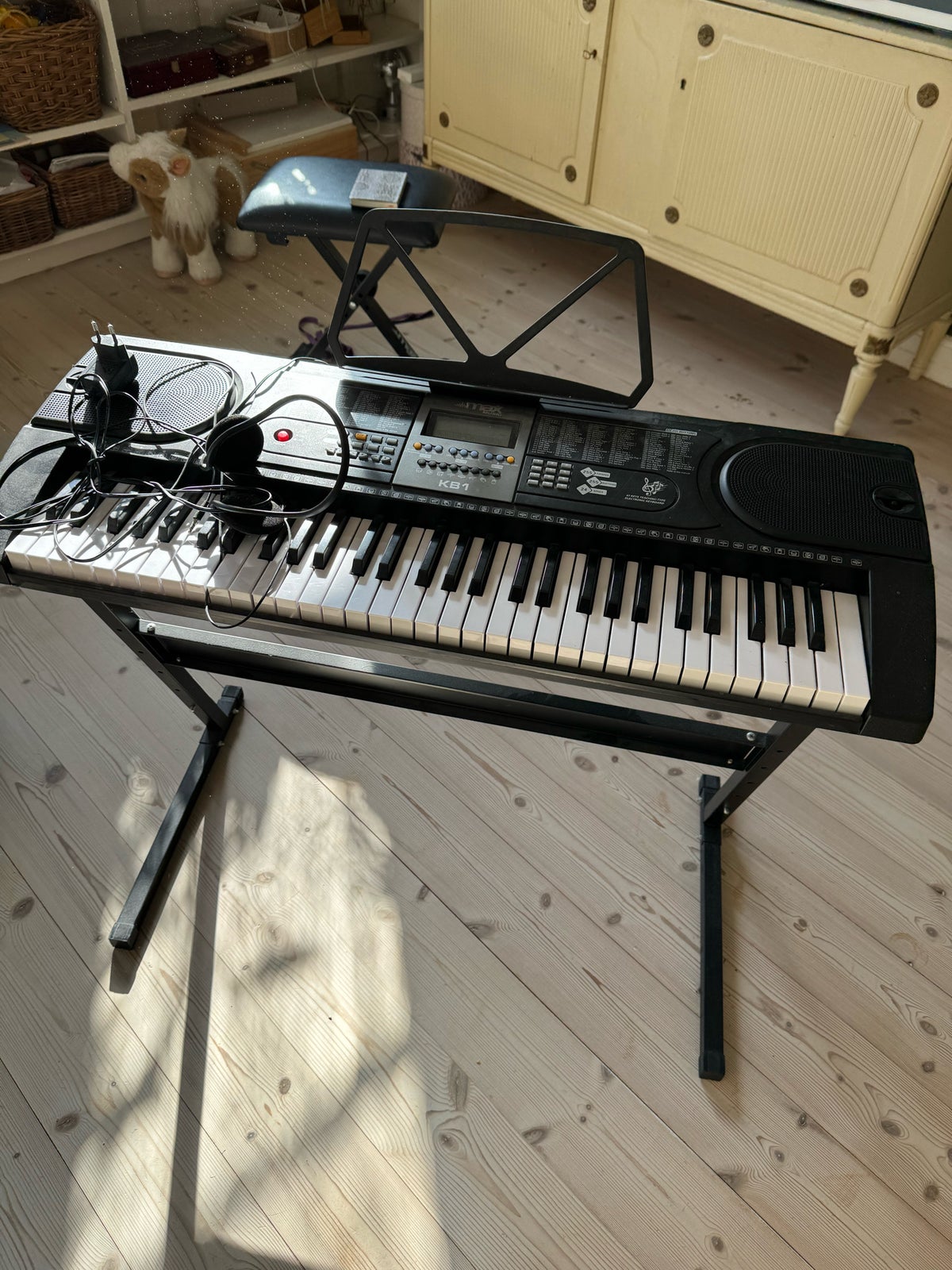 Keyboard, Max Music Kb1